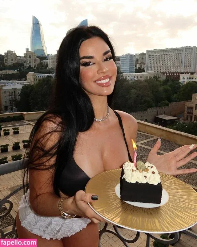 Ivana Knoll Onlyfans Photo Gallery 