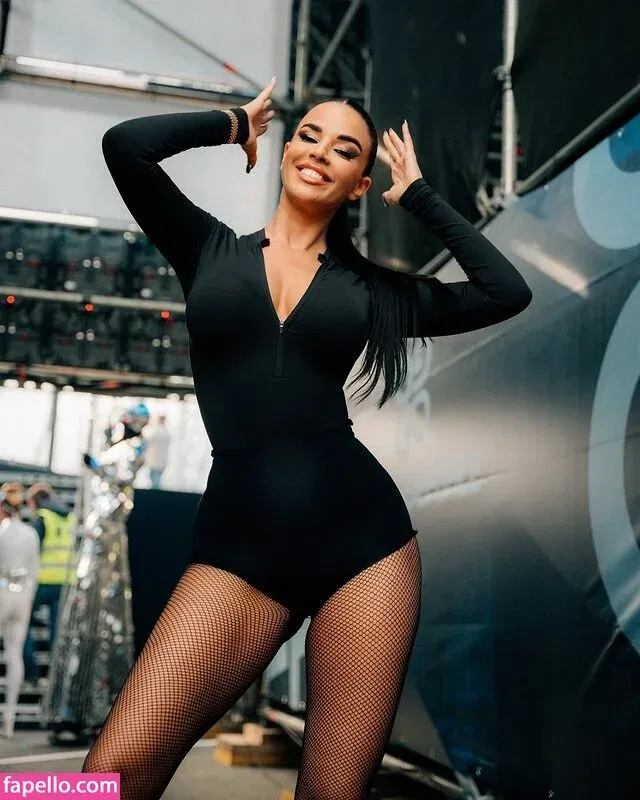 Ivana Knoll Onlyfans Photo Gallery 