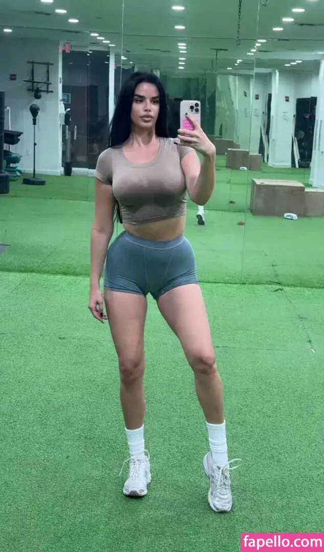 Ivana Knoll Onlyfans Photo Gallery 