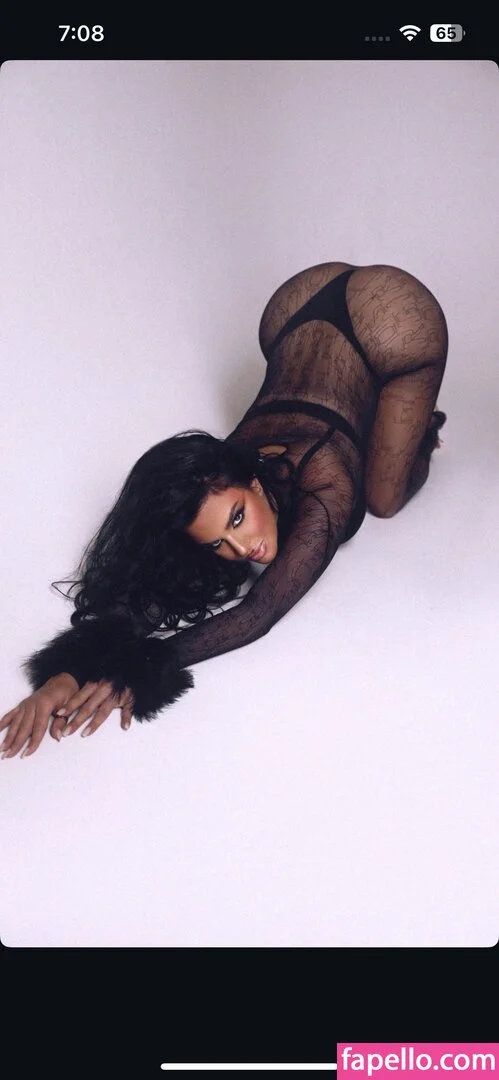 Ivana Knoll Onlyfans Photo Gallery 