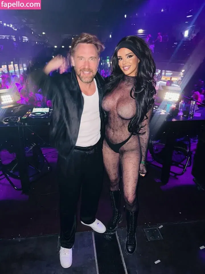 Ivana Knoll Onlyfans Photo Gallery 