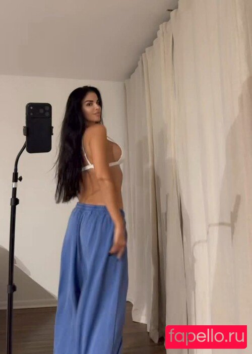 Ivana Knoll Nude Onlyfans Photo 8
