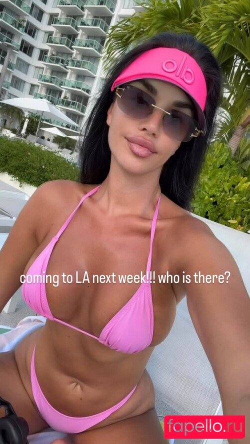 Ivana Knoll Nude Onlyfans Photo 7