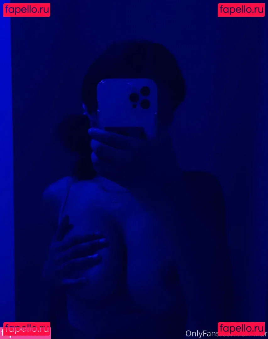 ulyra.me Onlyfans Photo Gallery 