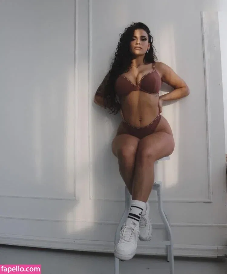 Jeje Lopes Onlyfans Photo Gallery 