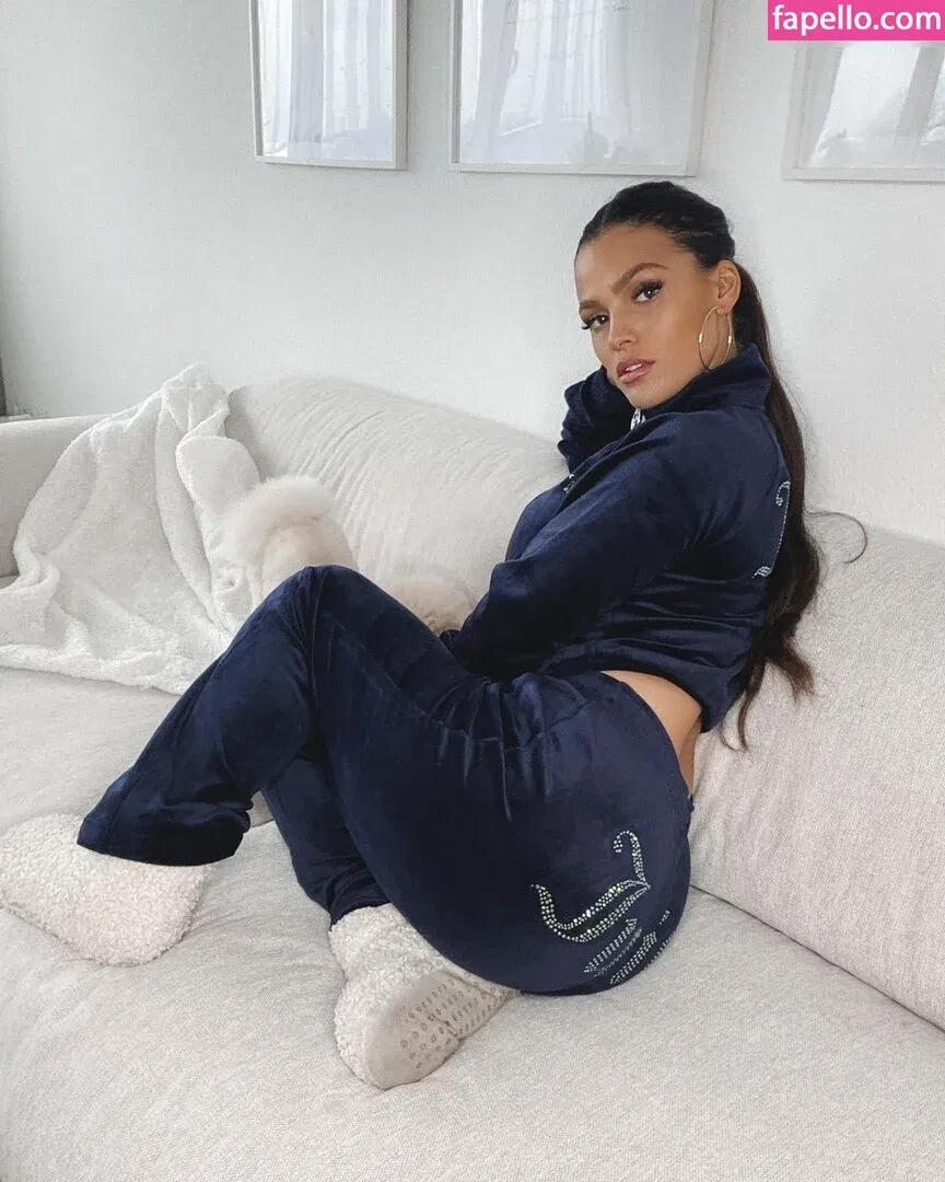 Jeje Lopes Onlyfans Photo Gallery 