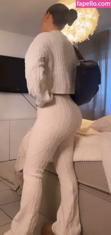 Jeje Lopes Onlyfans Photo Gallery 