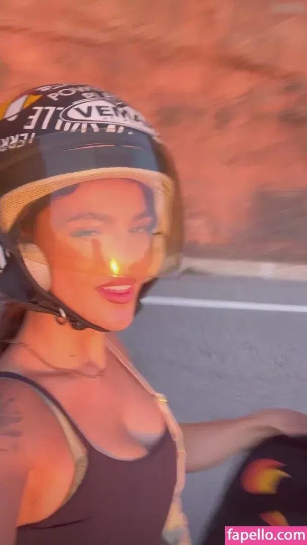 Jeje Lopes Onlyfans Photo Gallery 