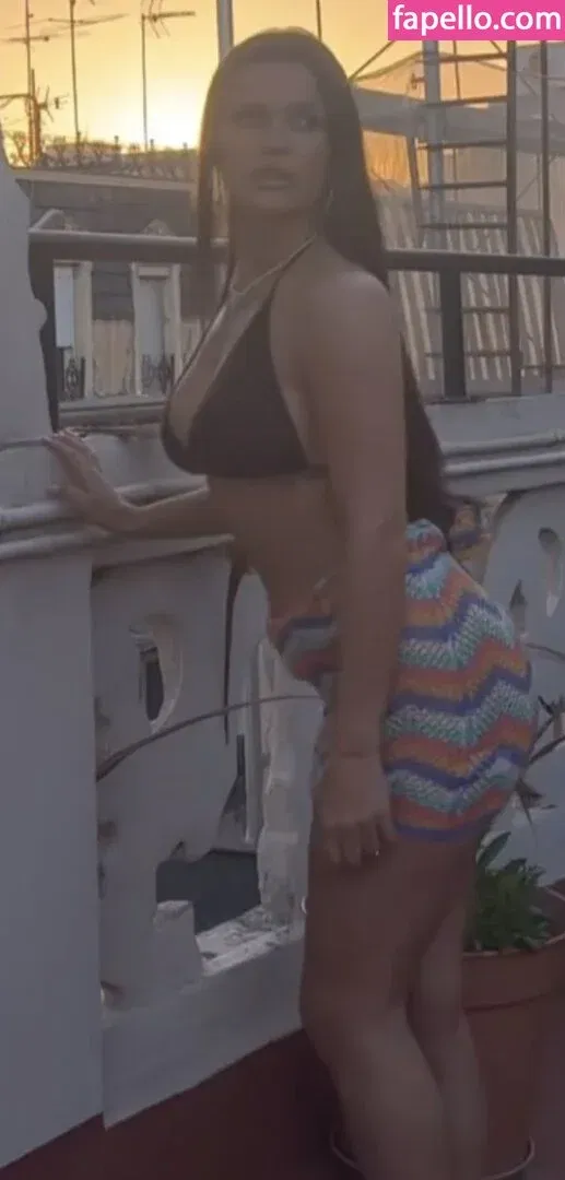 Jeje Lopes Onlyfans Photo Gallery 