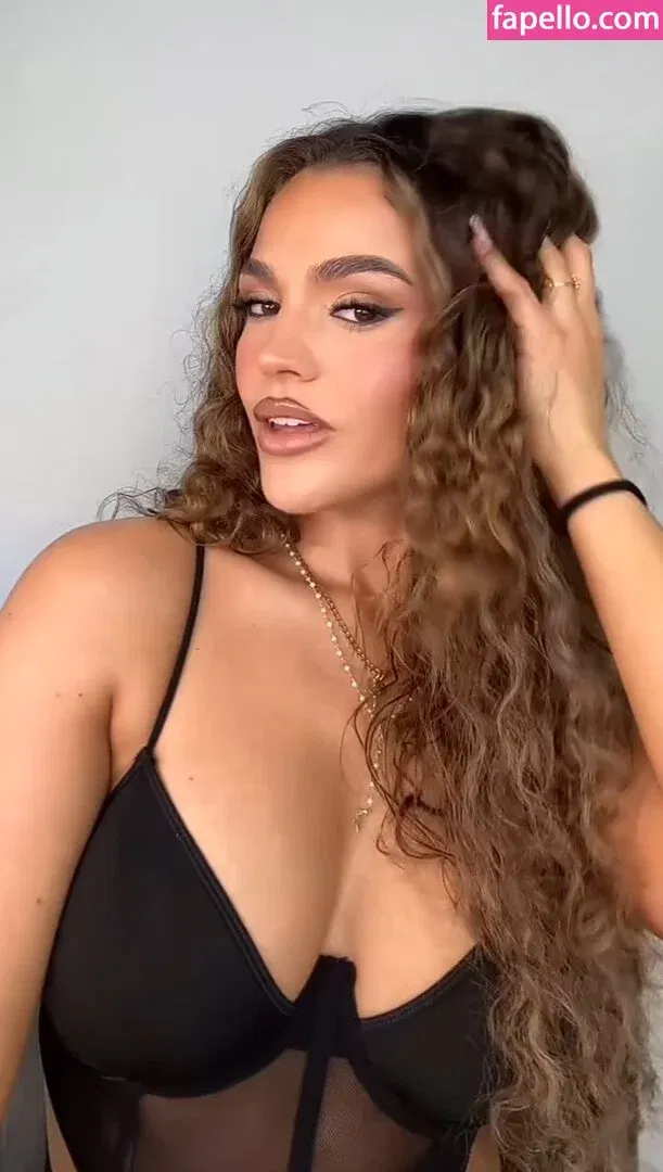 Jeje Lopes Onlyfans Photo Gallery 