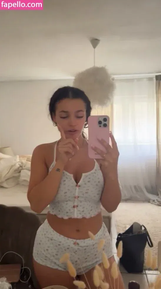 Jeje Lopes Onlyfans Photo Gallery 