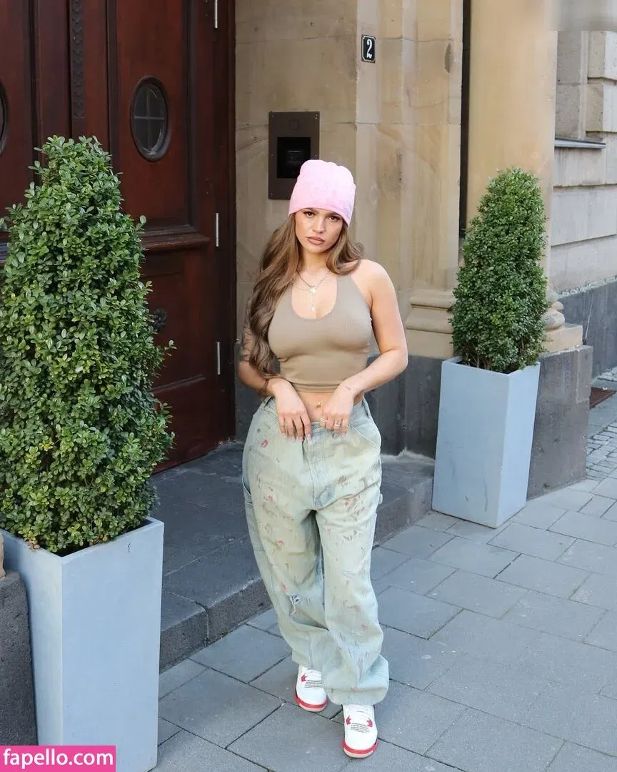 Jeje Lopes Onlyfans Photo Gallery 