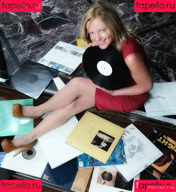 Clare Grogan Onlyfans Photo Gallery 