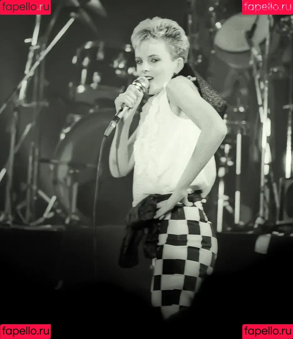 Clare Grogan Onlyfans Photo Gallery 