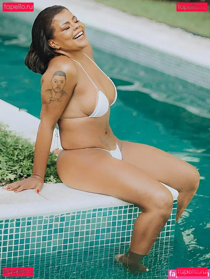 Tati Quebra Barraco Onlyfans Photo Gallery 