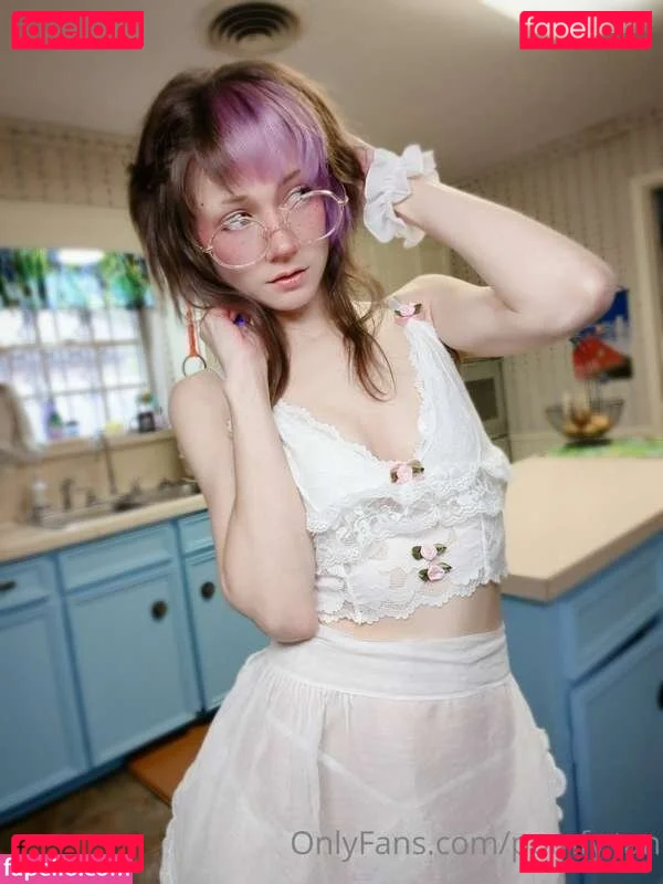 pomfy.tan Onlyfans Photo Gallery 