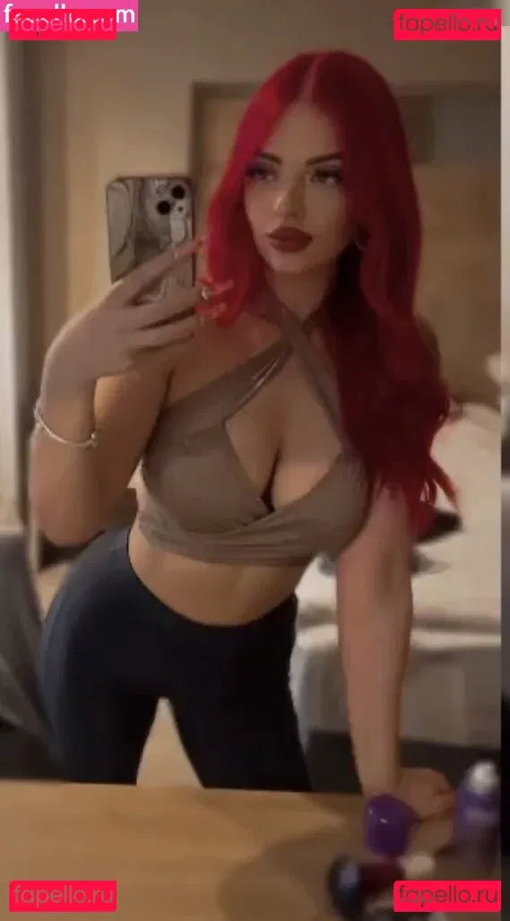 melinabttnr Onlyfans Photo Gallery 