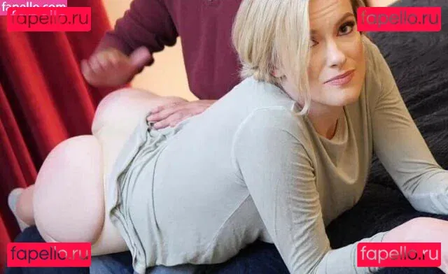 SpankingGlamor Onlyfans Photo Gallery 