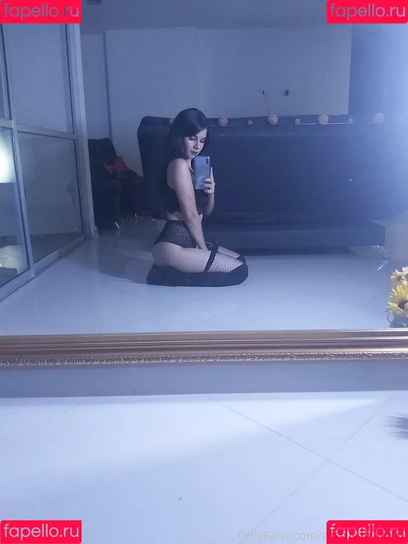 amandarabbit Onlyfans Photo Gallery 