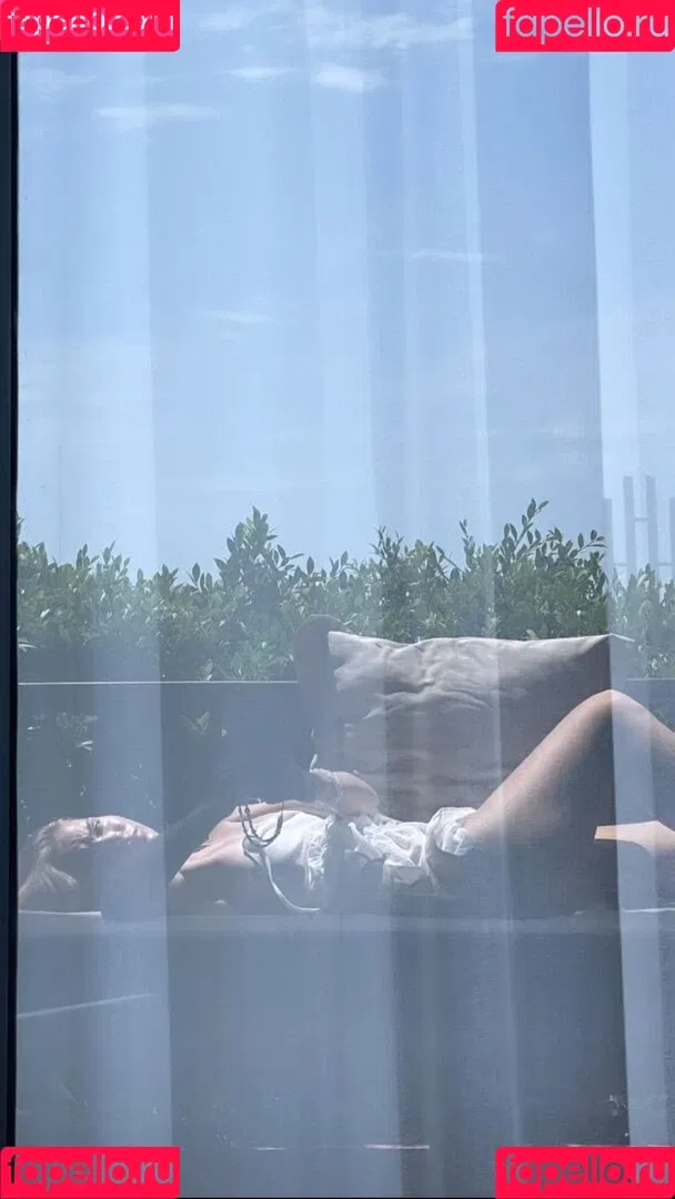 Ema Louise Onlyfans Photo Gallery 