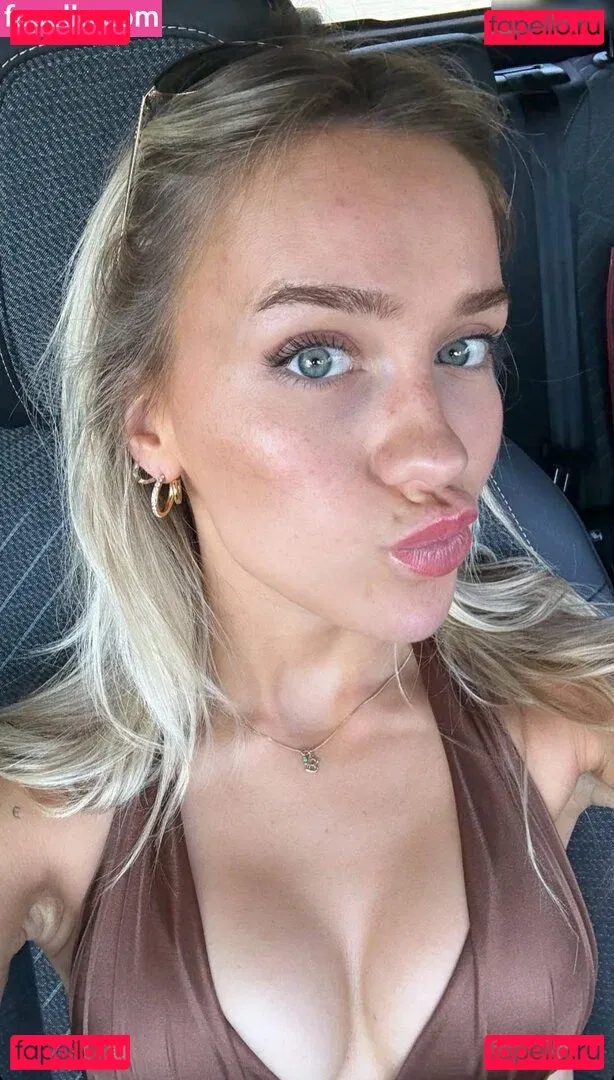 Ema Louise Onlyfans Photo Gallery 