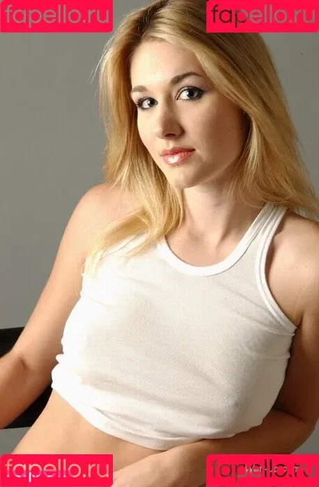Andrea Lowell Onlyfans Photo Gallery 