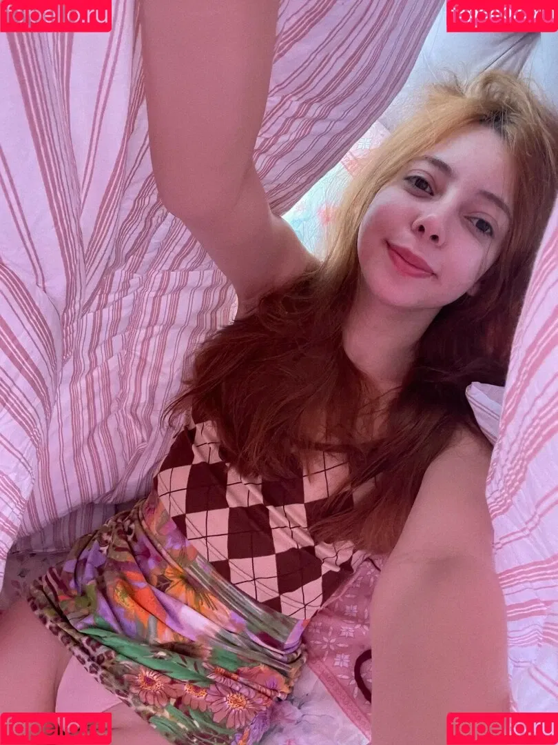 Baby Caroline Onlyfans Photo Gallery 