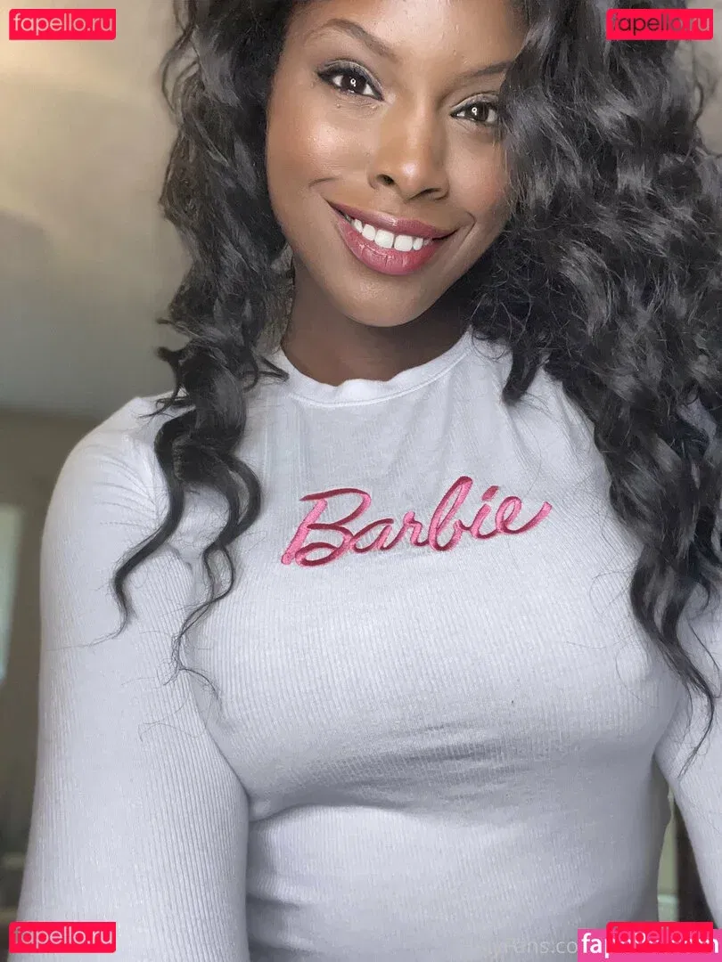 yourfavmodel24 Onlyfans Photo Gallery 