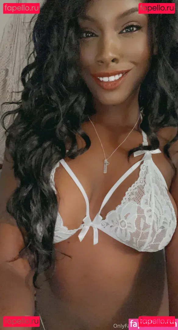 yourfavmodel24 Onlyfans Photo Gallery 