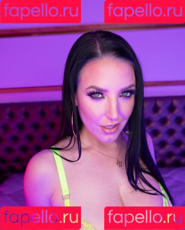 Angela White Onlyfans Photo Gallery 