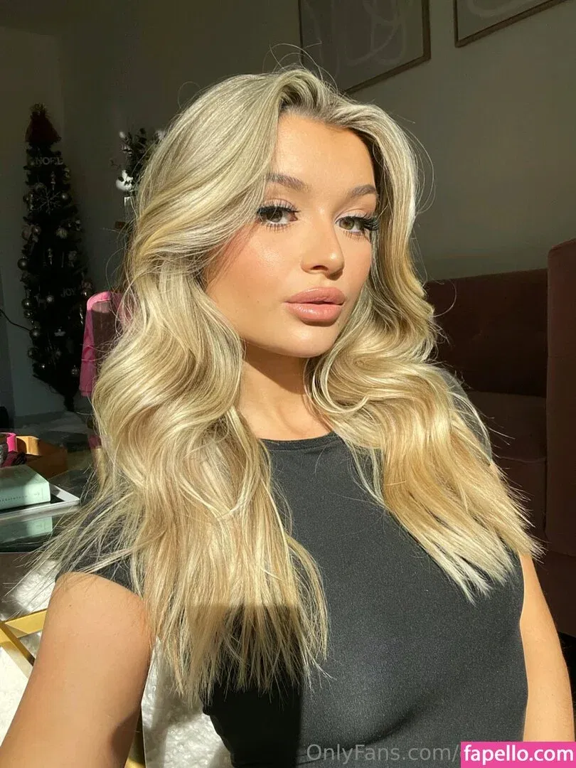 Caitie.rosie Onlyfans Photo Gallery 