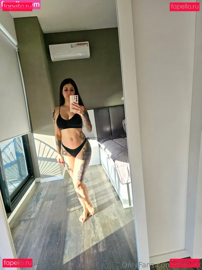 meivox Onlyfans Photo Gallery 