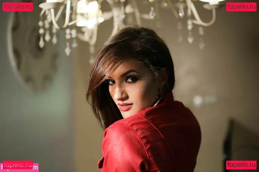 RevistaSecret Onlyfans Photo Gallery 