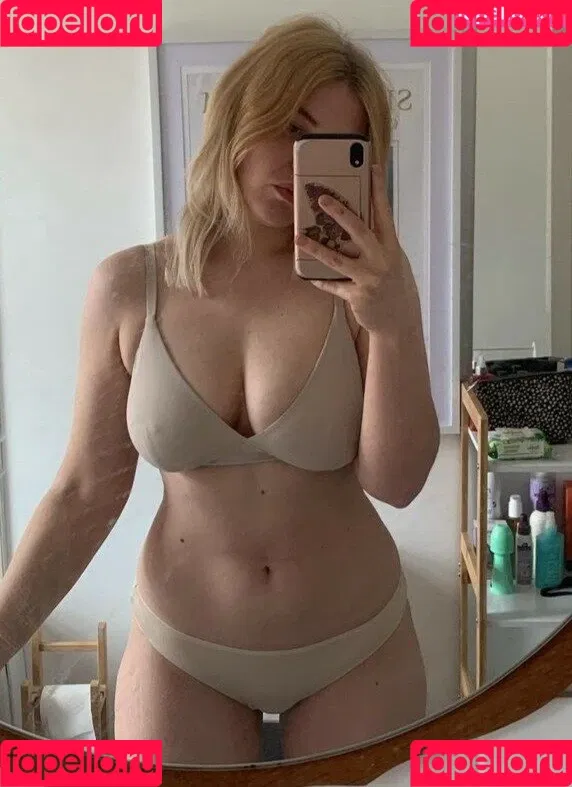 Rebecca Lucy Taylor Onlyfans Photo Gallery 