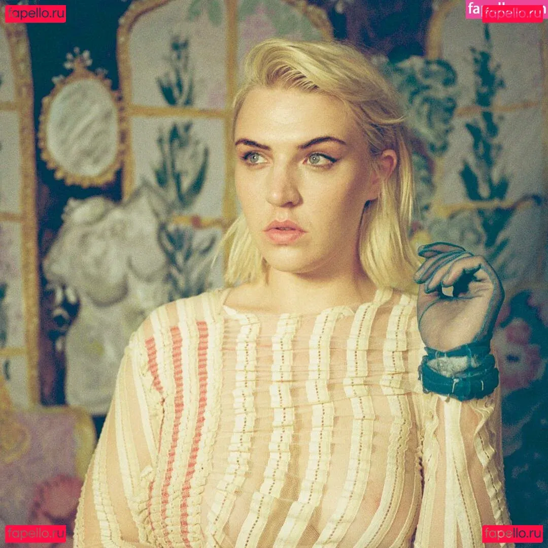 Rebecca Lucy Taylor Onlyfans Photo Gallery 