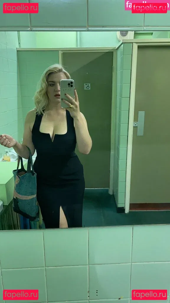 Rebecca Lucy Taylor Onlyfans Photo Gallery 