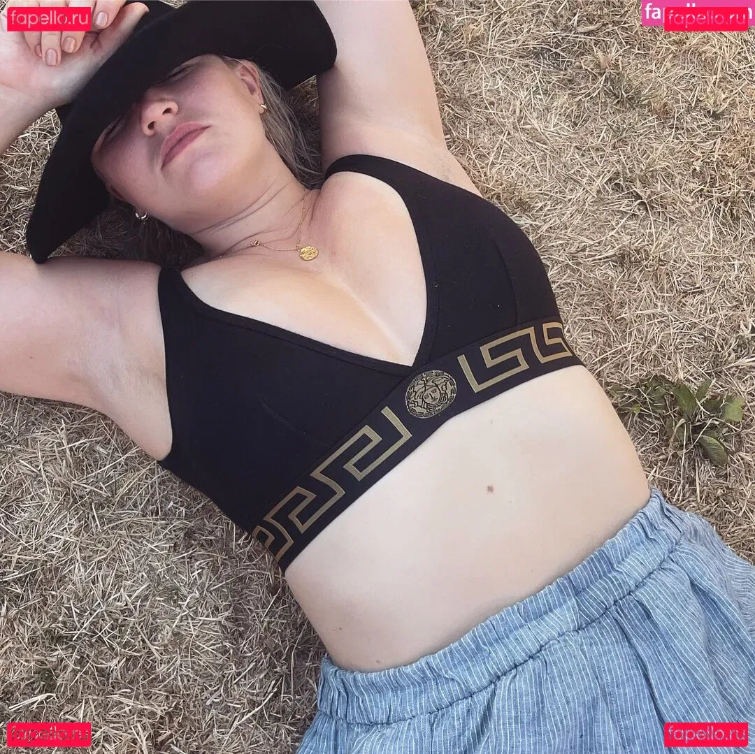 Rebecca Lucy Taylor Onlyfans Photo Gallery 