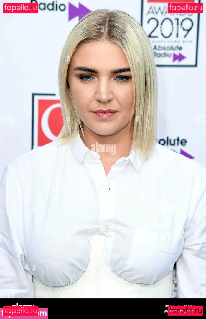 Rebecca Lucy Taylor Onlyfans Photo Gallery 