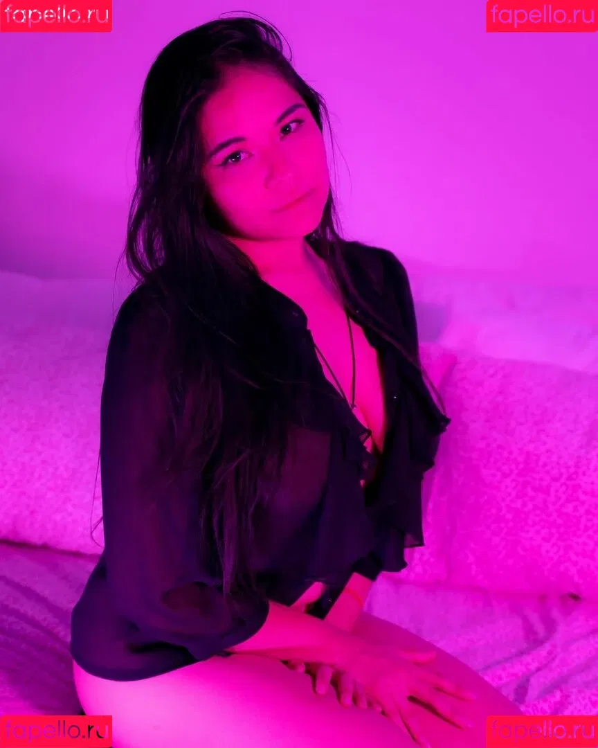 Youniklunatik Onlyfans Photo Gallery 