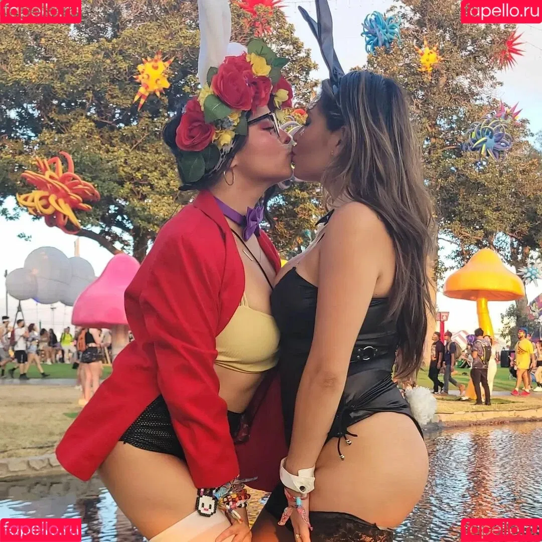 Youniklunatik Onlyfans Photo Gallery 