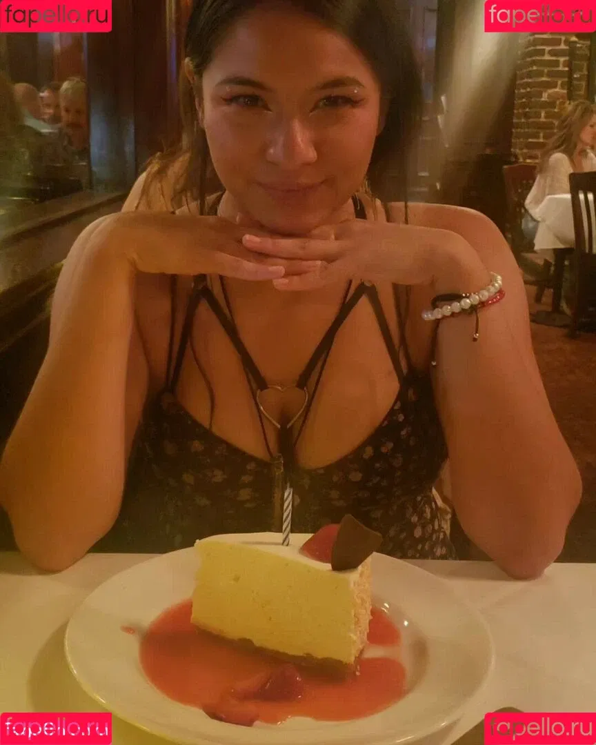 Youniklunatik Onlyfans Photo Gallery 