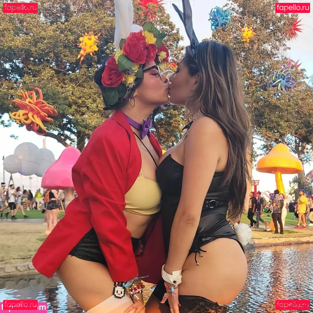 Youniklunatik Onlyfans Photo Gallery 