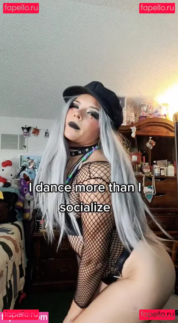 Youniklunatik Onlyfans Photo Gallery 