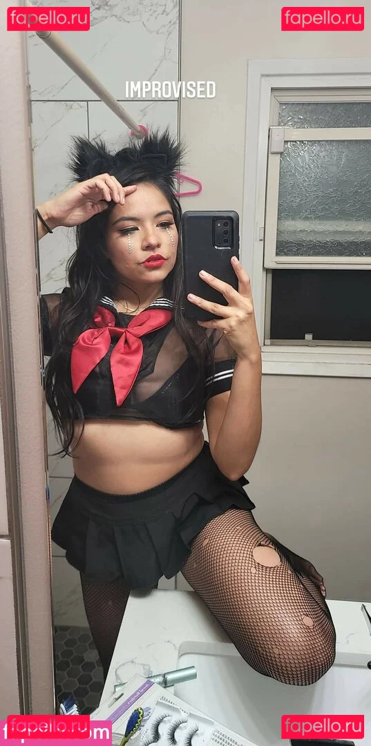 Youniklunatik Onlyfans Photo Gallery 