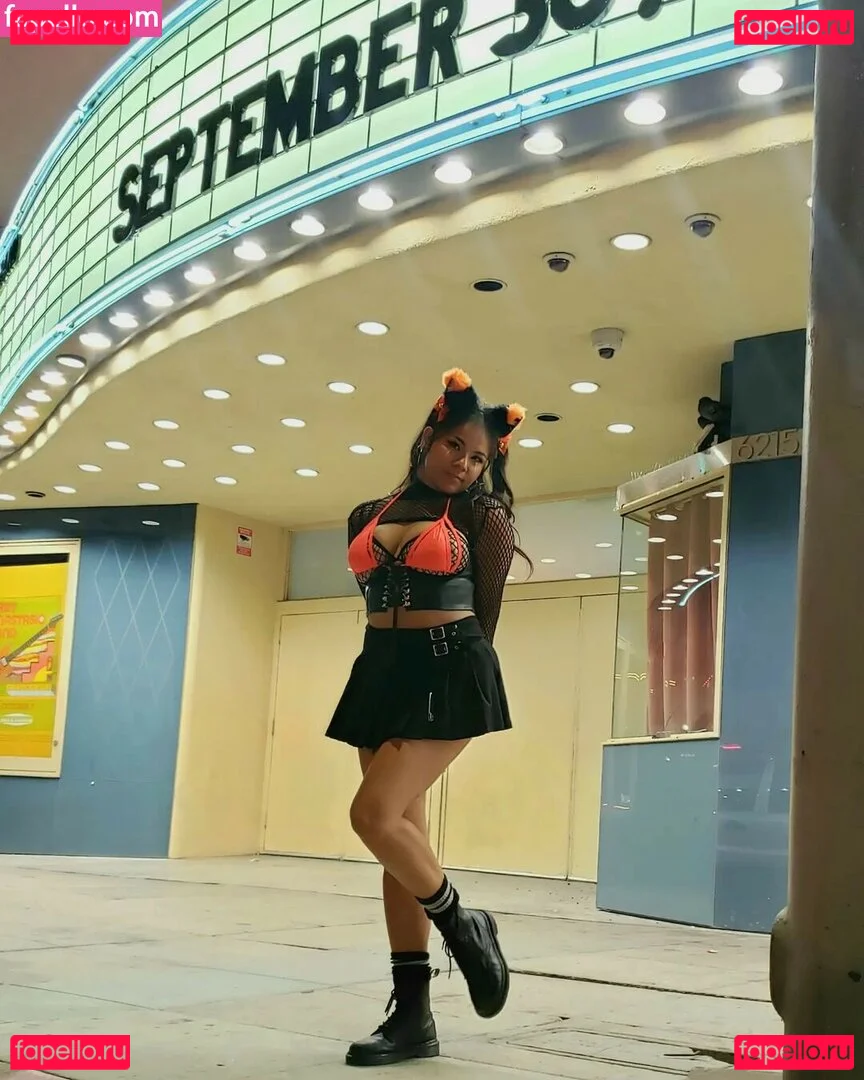 Youniklunatik Onlyfans Photo Gallery 