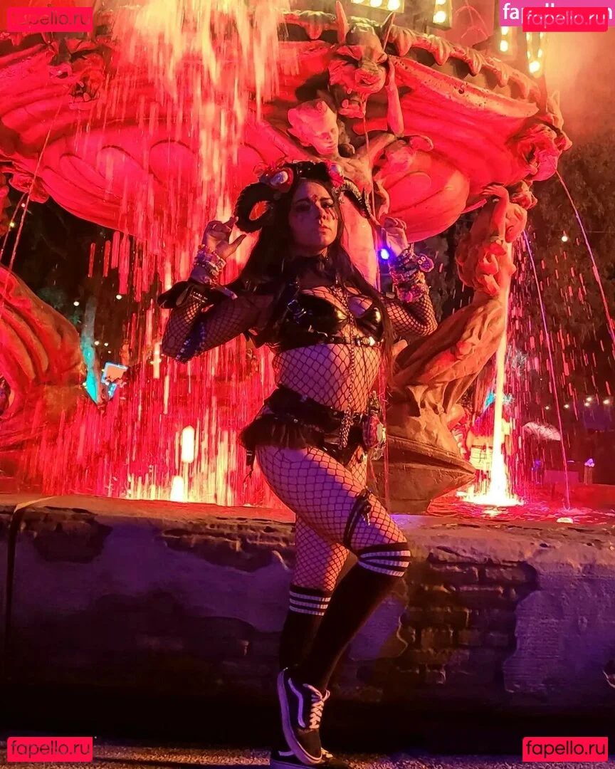 Youniklunatik Onlyfans Photo Gallery 