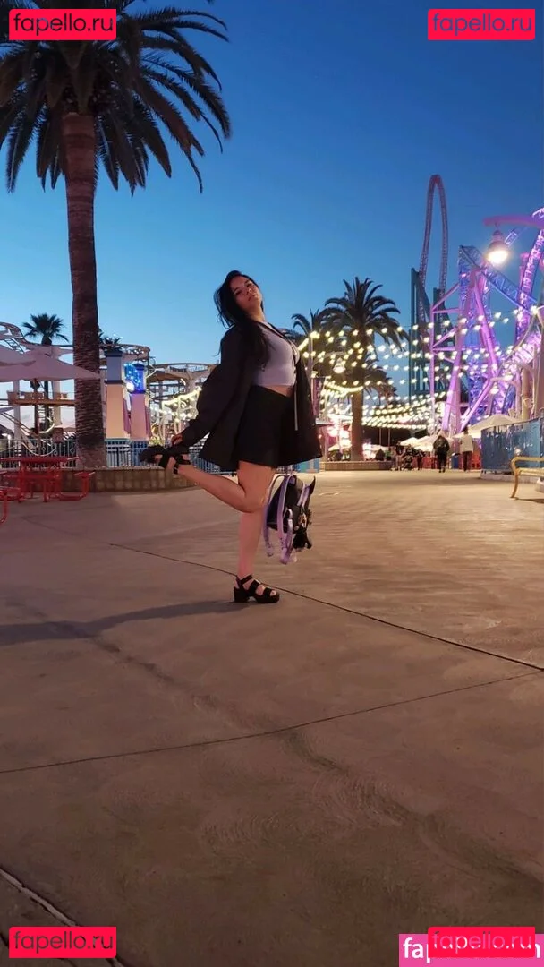 Youniklunatik Onlyfans Photo Gallery 