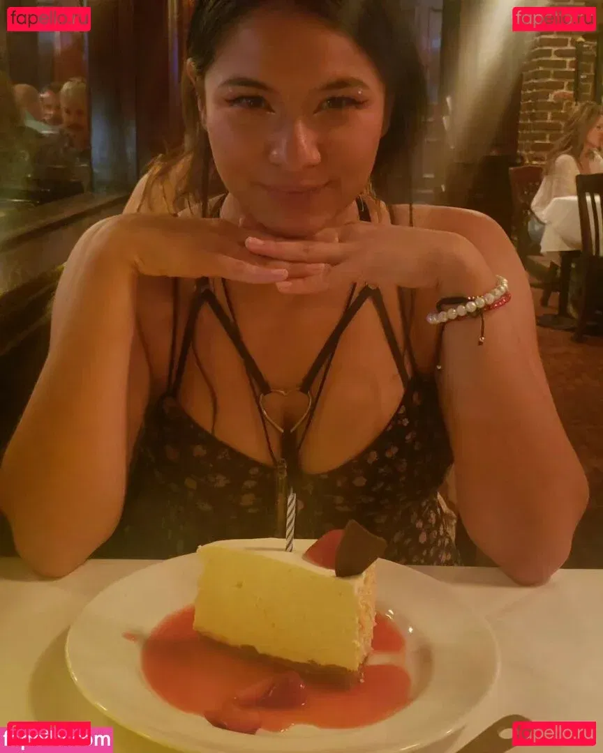 Youniklunatik Onlyfans Photo Gallery 