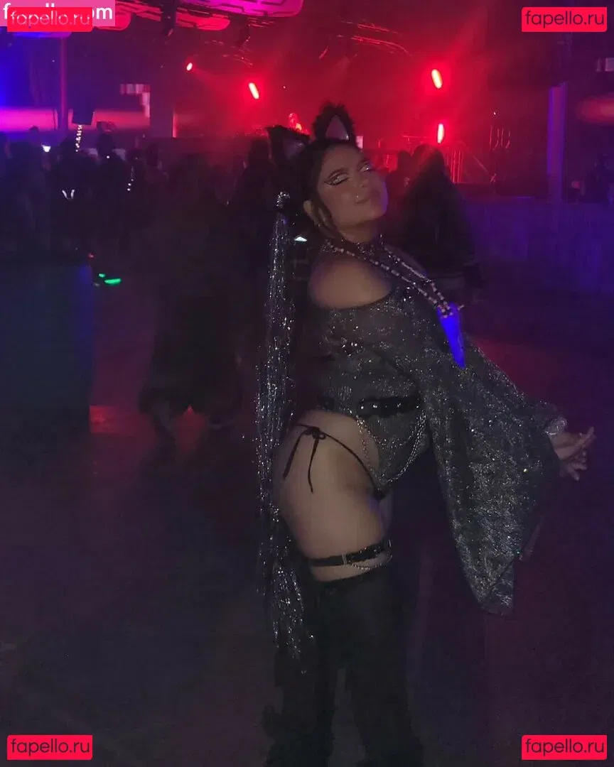 Youniklunatik Onlyfans Photo Gallery 