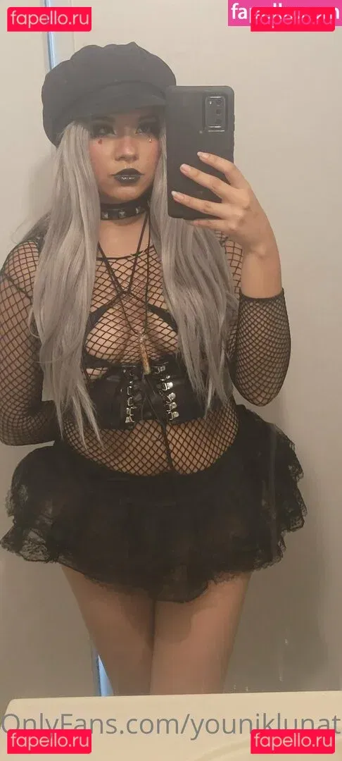 Youniklunatik Onlyfans Photo Gallery 